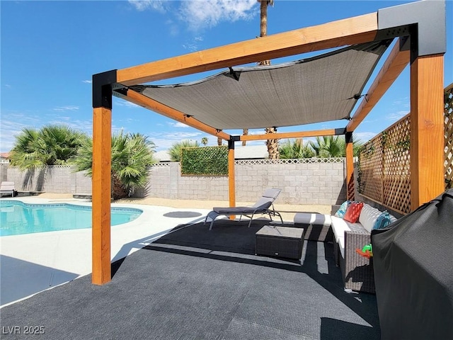 4072 E Harmon Ave, Las Vegas, NV 89121 - fenced backyard featuring a patio