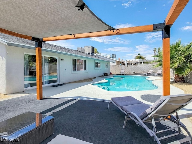 4072 E Harmon Ave, Las Vegas, NV 89121 - view of pool featuring a patio and a fenced backyard