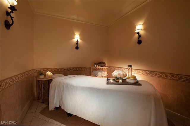 1 Hughes Center Dr Unit 1901, Las Vegas, NV 89169 - tiled bedroom featuring crown molding and a wainscoted wall