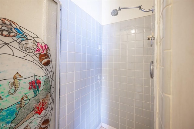 4516 E Flamingo Rd, Las Vegas, NV 89121 - bathroom with a tile shower