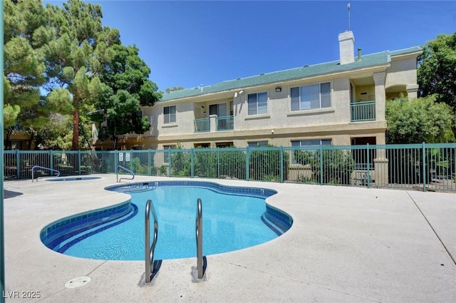 5155 W Tropicana Ave Unit 2095, Las Vegas, NV 89103 - community pool with a patio