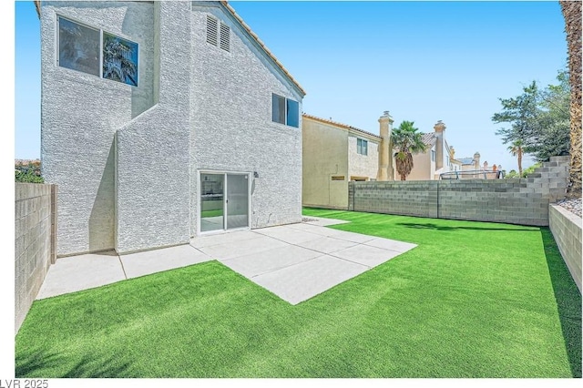 1501 Lucia Dr, Las Vegas, NV 89128 - fenced backyard with a patio