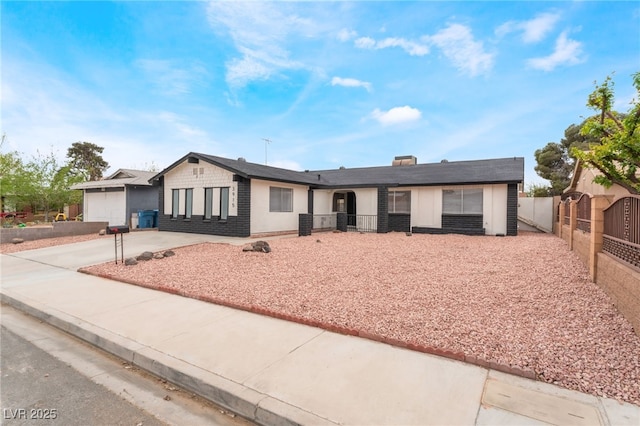 3915 Delling Ct, Las Vegas, NV 89104 - single story home featuring driveway
