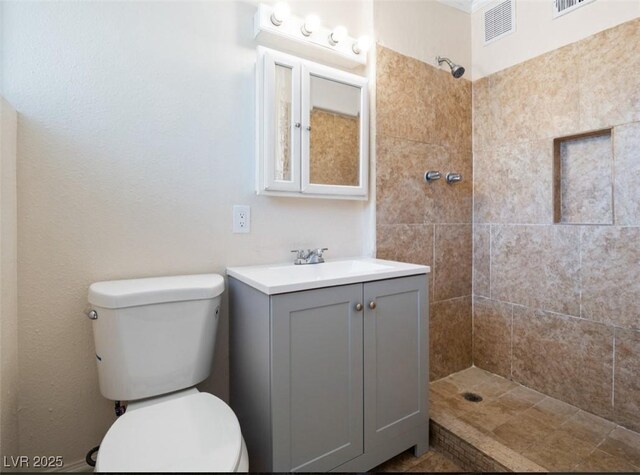 6112 Fairwood Cir, Las Vegas, NV 89107 - full bath with tiled shower and vanity