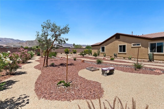 4317 Velvet Ridge Ct, Las Vegas, NV 89129 - fenced backyard featuring a mountain view