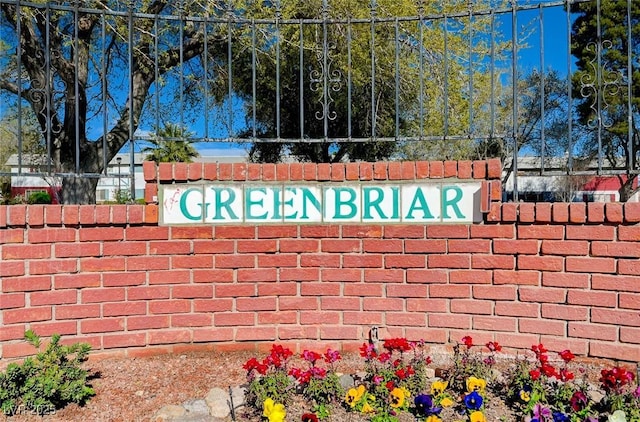 565 Greenbriar Townhouse Way, Las Vegas, NV 89121 - photo 43