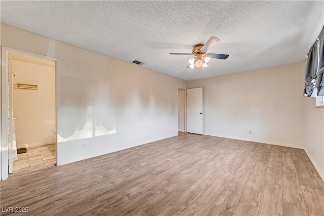565 Greenbriar Townhouse Way, Las Vegas, NV 89121 - photo 27