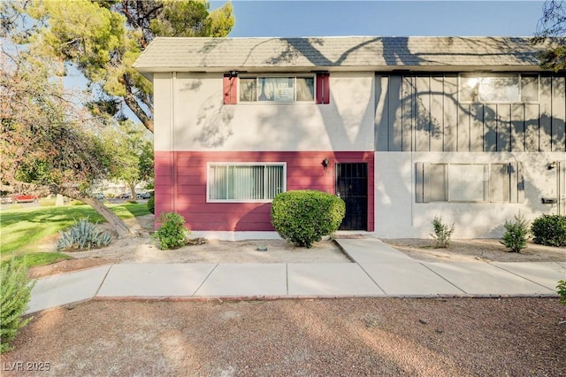 565 Greenbriar Townhouse Way, Las Vegas, NV 89121 - photo 1