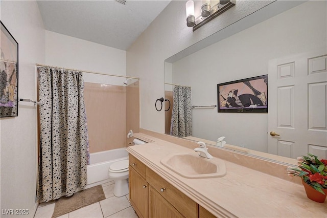 3873 Palm Island Ct, Las Vegas, NV 89147 - bathroom with vanity, tile patterned flooring, and shower / bath combo