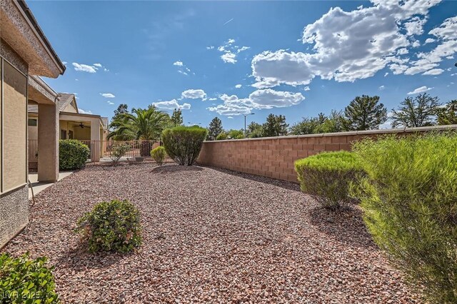 1816 Eagle Mesa Ave, Henderson, NV 89012 - view of fenced backyard