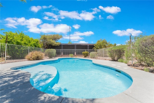 4530 W Shelbourne Ave, Las Vegas, NV 89139 - view of pool with a fenced backyard
