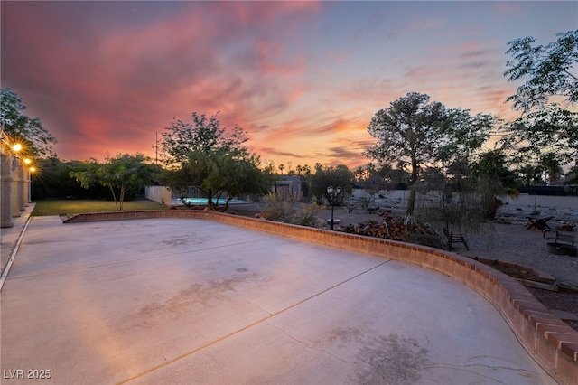 4530 W Shelbourne Ave, Las Vegas, NV 89139 - view of patio terrace at dusk