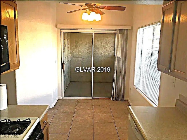 8417 Running Deer Ave Unit 101, Las Vegas, NV 89145 - view of unfurnished sunroom
