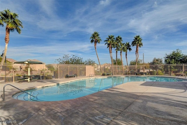 5521 Jackpot Winner Ln Unit 101, Las Vegas, NV 89122 - community pool with a patio