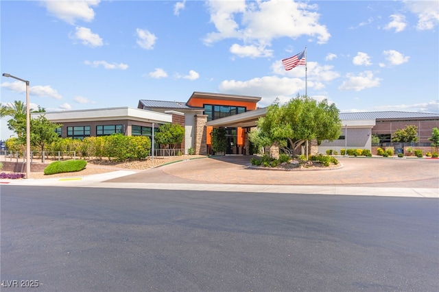 6810 Silver Crescent St, Las Vegas, NV 89148 - view of building exterior featuring curved driveway