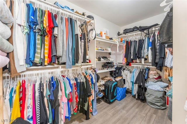 4656 E Desert Inn Rd, Las Vegas, NV 89121 - spacious closet with wood finished floors