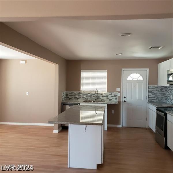 3439 Cox St, North Las Vegas, NV 89032 - photo 7