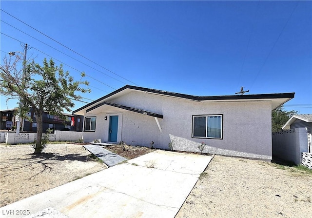4324 El Conlon Ave, Las Vegas, NV 89102 - view of front facade with stucco siding and a patio area