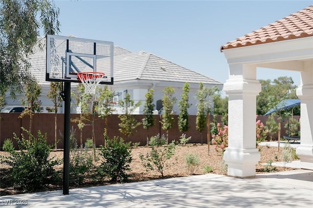 7745 Radcliff St, Las Vegas, NV 89123 - view of sport court