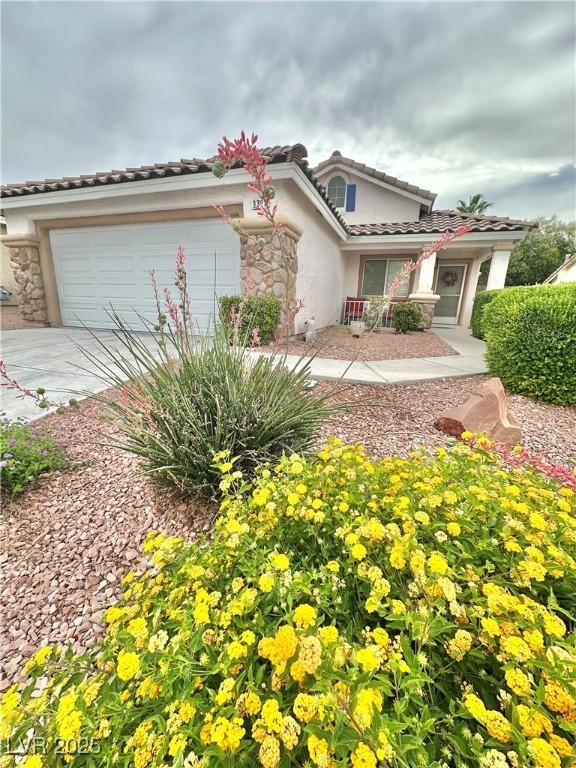 3329 Hidden Ridge St, Las Vegas, NV 89129