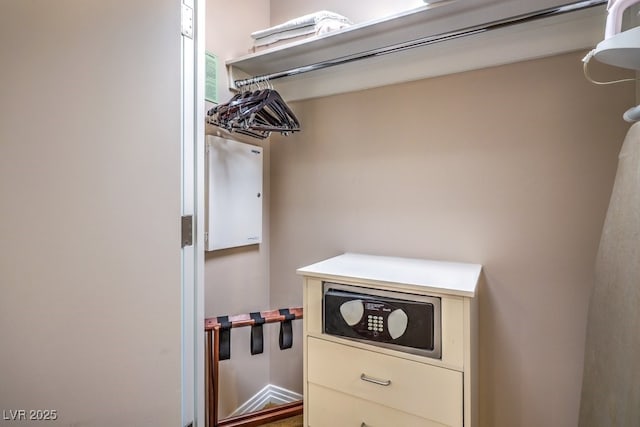 135 E Harmon Ave Unit 809, Las Vegas, NV 89109 - view of closet