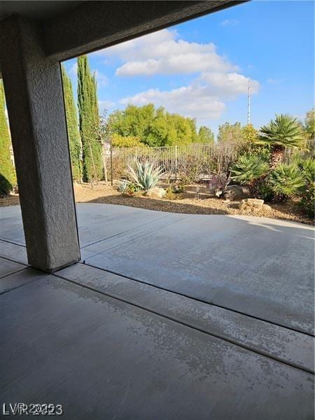 5110 Silenzio St, Las Vegas, NV 89135 - view of patio