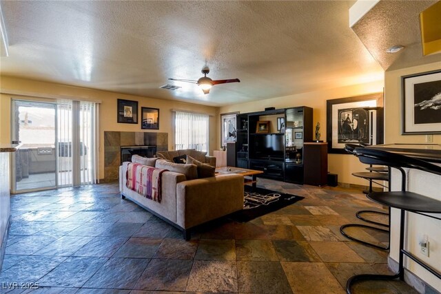 3738 Amber Lantern Cir, Las Vegas, NV 89147 - photo 21