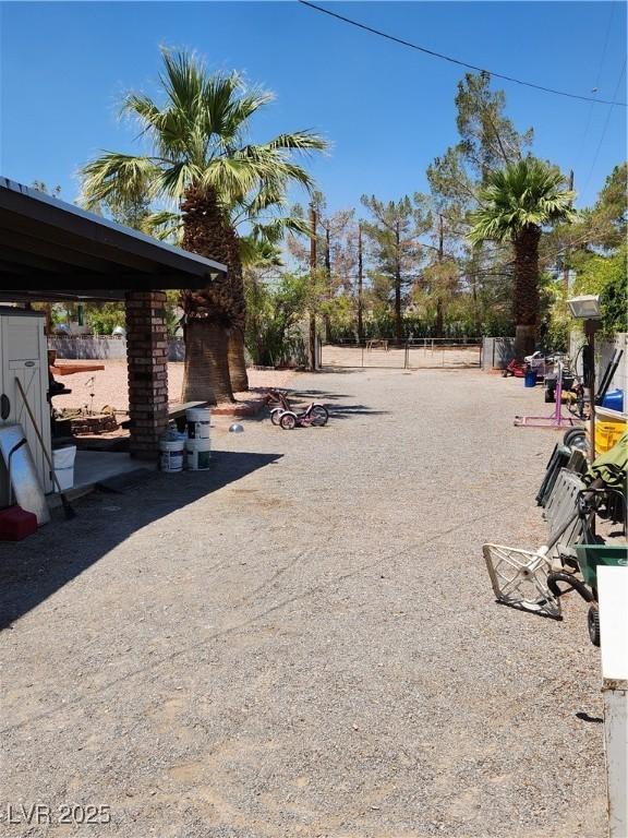 2645 Lindell Rd, Las Vegas, NV 89146 - photo 4