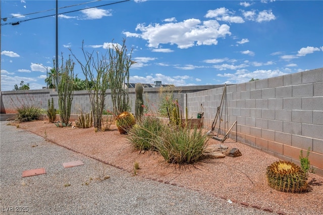 5139 Zapata Ln, North Las Vegas, NV 89031 - view of fenced backyard