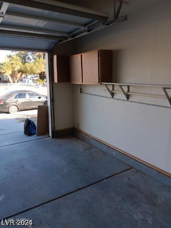 1745 Starridge Way, Las Vegas, NV 89142 - view of garage