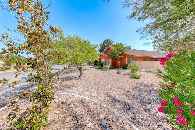 4045 N Chieftain St, Las Vegas, NV 89129 - view of yard