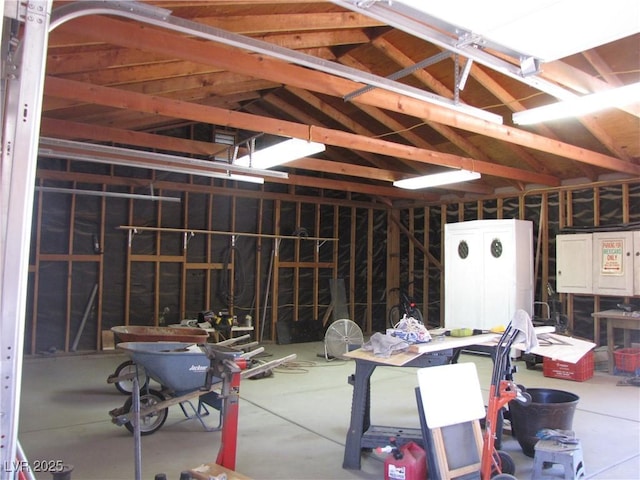 4950 Burnham Ave, Las Vegas, NV 89119 - view of garage