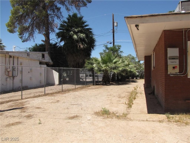 4950 Burnham Ave, Las Vegas, NV 89119 - view of yard