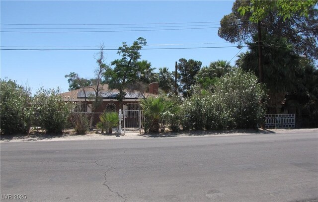 4950 Burnham Ave, Las Vegas, NV 89119 - view of property hidden behind natural elements