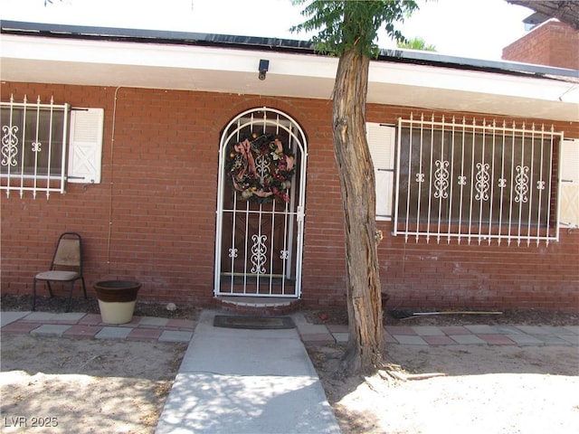 4950 Burnham Ave, Las Vegas, NV 89119 - view of exterior entry with brick siding
