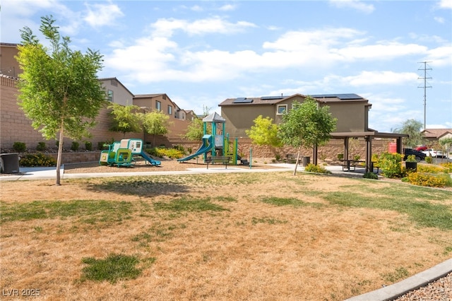 7211 Alabaster Peak St, Las Vegas, NV 89166 - view of green lawn