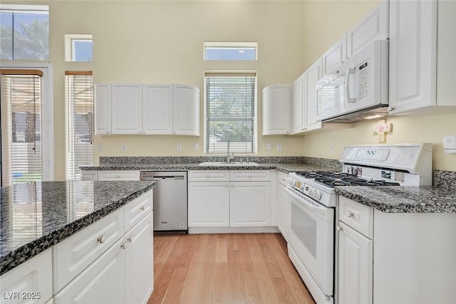 4724 Stavanger Ln, Las Vegas, NV 89147 - photo 13
