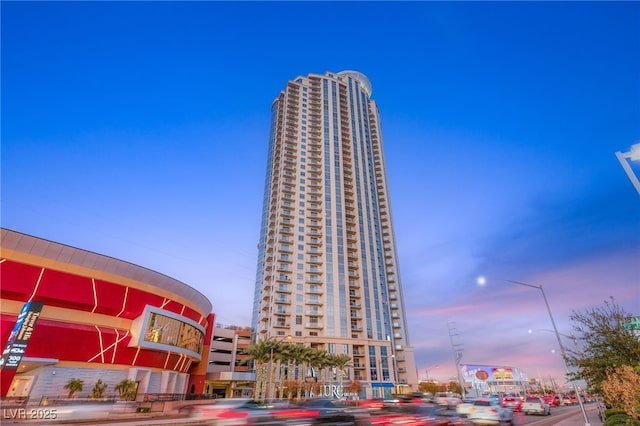 200 W Sahara Ave Unit 2204, Las Vegas, NV 89102 - photo 1