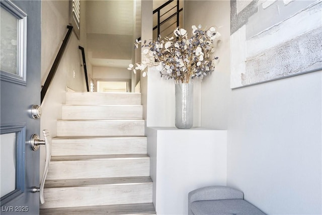 8175 Caldera Creek St, Las Vegas, NV 89113 - view of stairway