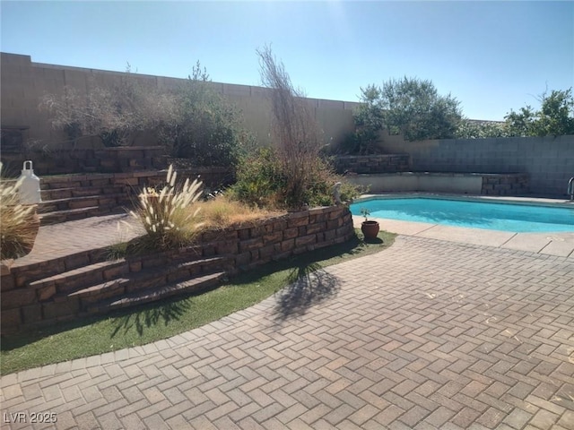 424 Wright Way, Henderson, NV 89015 - view of pool with a fenced backyard and a patio area