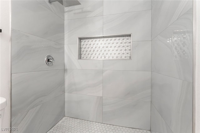 915 Melrose Dr, Las Vegas, NV 89101 - full bathroom with a tile shower