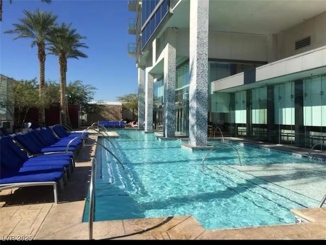 4381 W Flamingo Rd Unit 2902, Las Vegas, NV 89103 - view of community pool