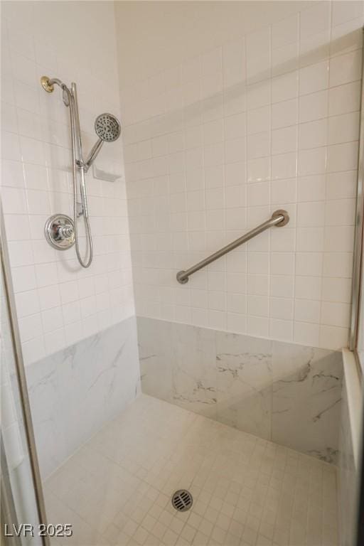 1174 Monogram Way, Las Vegas, NV 89123 - full bathroom featuring a tile shower