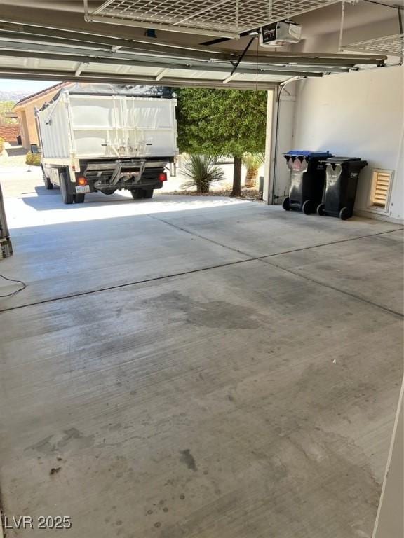 2117 Bay Thrush Way N, Las Vegas, NV 89084 - garage with a garage door opener