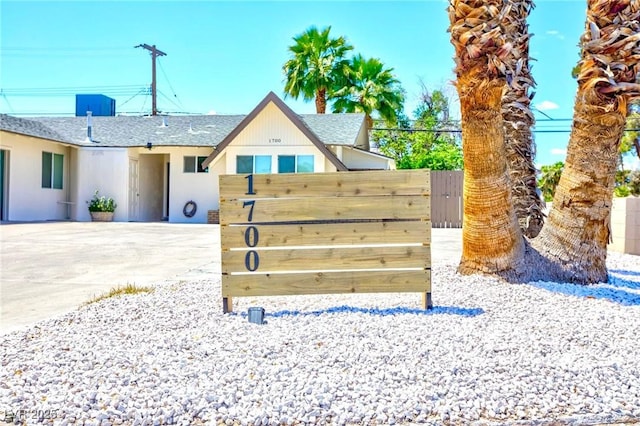 1700 Ivanhoe Way, Las Vegas, NV 89102 - view of front of property featuring a shingled roof