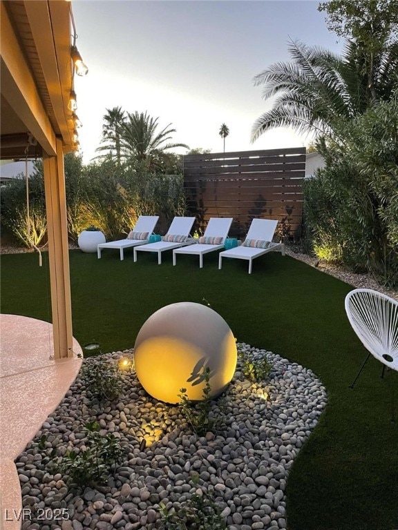 6316 Bluejay Way, Las Vegas, NV 89146 - view of green lawn