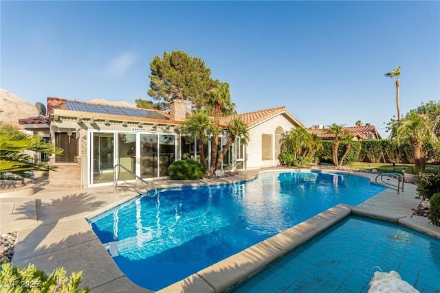 1393 Calmview Pl, Las Vegas, NV 89110 - view of swimming pool featuring a patio area