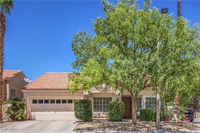 8800 Crescent Ridge Ln, Las Vegas, NV 89134 - photo 1