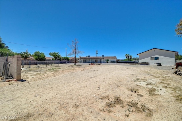 3917 Leon Ave, Las Vegas, NV 89130 - view of yard
