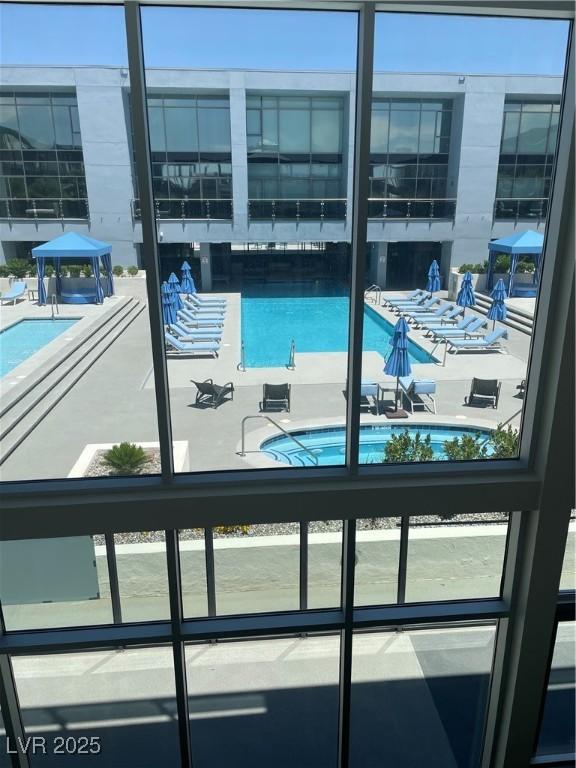 8925 W Flamingo Rd Unit 105, Las Vegas, NV 89147 - view of swimming pool
